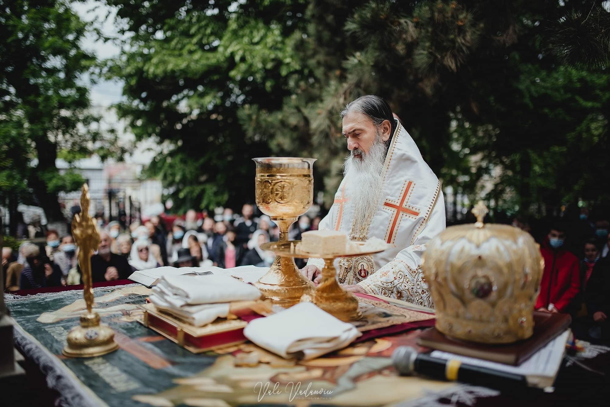 IPS Teodosie va oficia Taina Sfântului Maslu la Biserica „Sfinții Apostoli Petru și Pavel” din Medgidia