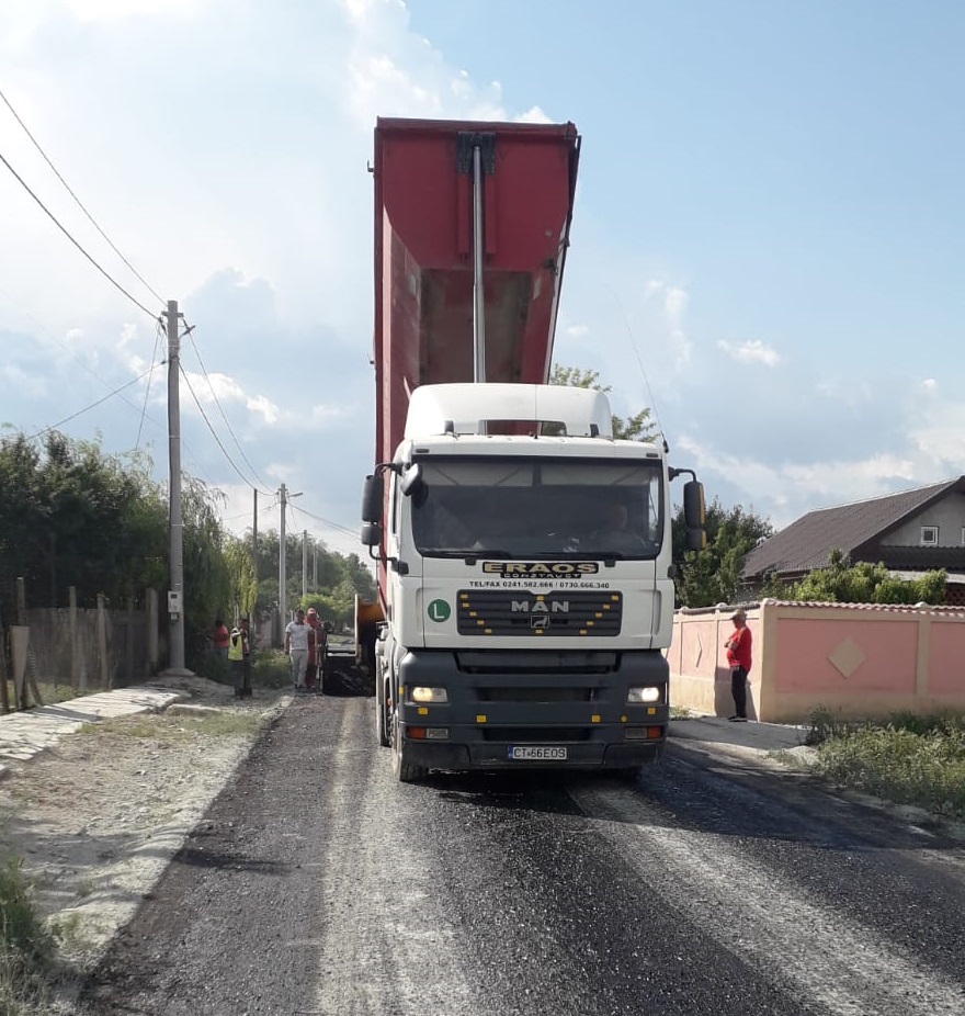 Primăria Cuza Vodă a scos la licitație contractul pentru asfaltarea mai multor străzi din comună. Care sunt acestea