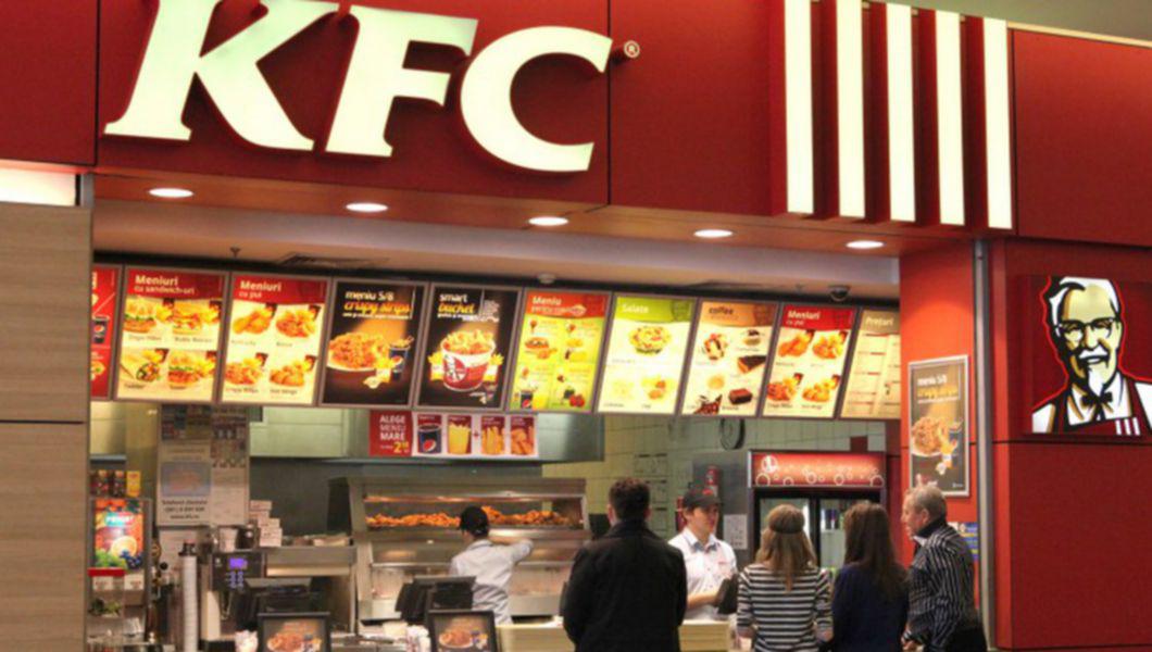 KFC România face angajări. Sute de posturi sunt disponibile iar salariile nete pot depăși suma de 4.740 lei