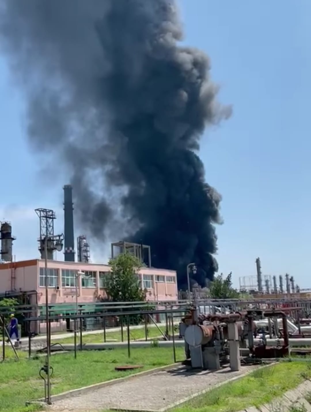 Bărbatul dispărut în urma exploziei de la Rafinăria Petromidia, găsit MORT