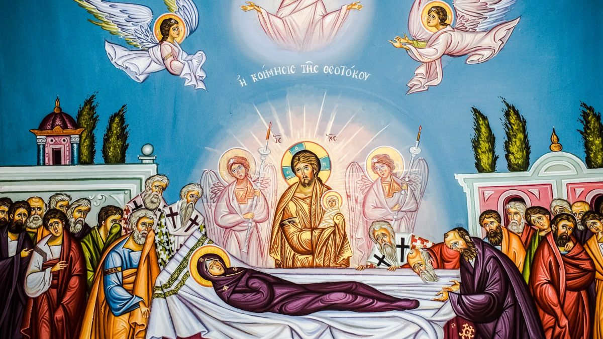 Mâine începe postul Adormirii Maicii Domnului. Vezi originea acestuia, obiceiuri și tradiții!
