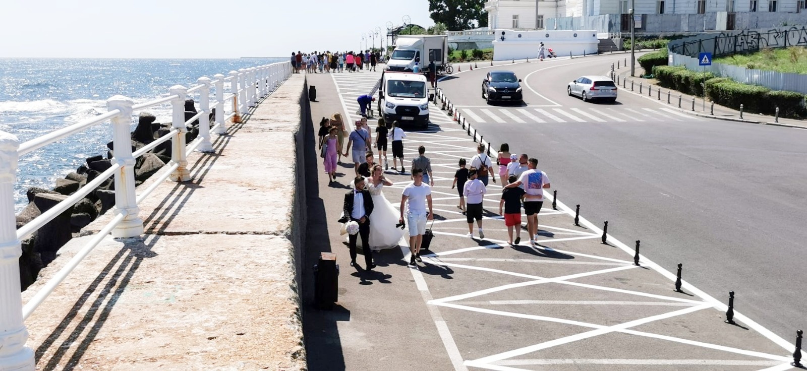 Zona de promenadă din Portul Tomis a fost redată circulației pietonale