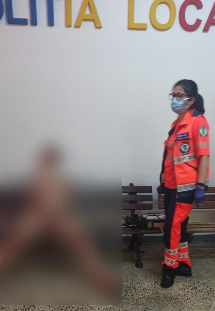 O tânără din Prahova se plimba dezbrăcată pe străzile din Constanța. A fost preluată de polițiști și internată la Spitalul De Psihiatrie Palazu Mare