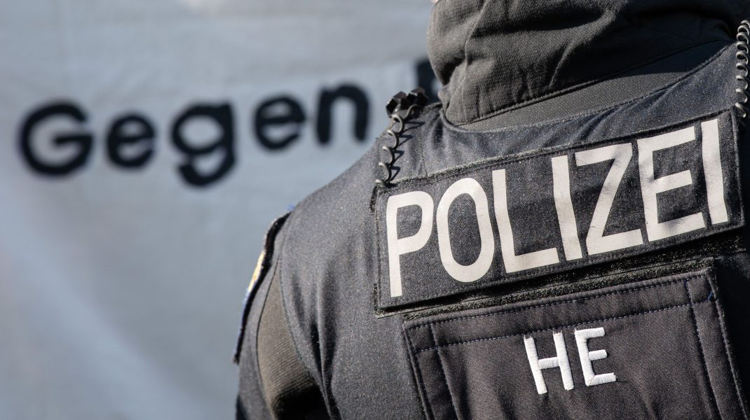 Român de 38 de ani, împușcat de patru ori de polițiștii germani într-un parc din München