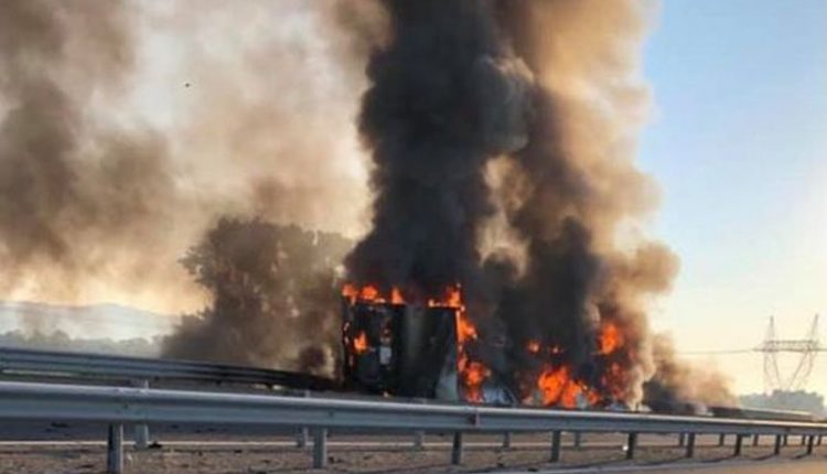 O mașină a luat foc în timpul cursei la Raliul Sibiului