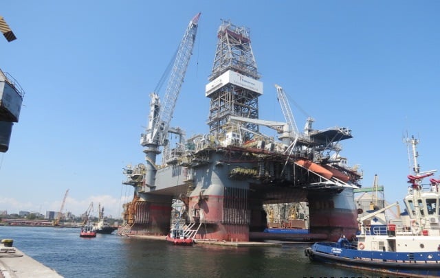 O platformă impresionantă a fost adusă la cheu în Portul Constanța pentru reparații și mentenanță