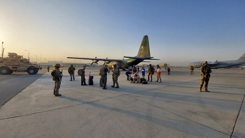 Ministerul Afacerilor Externe: 14 români urmează să fie evacuați în siguranță din Afganistan