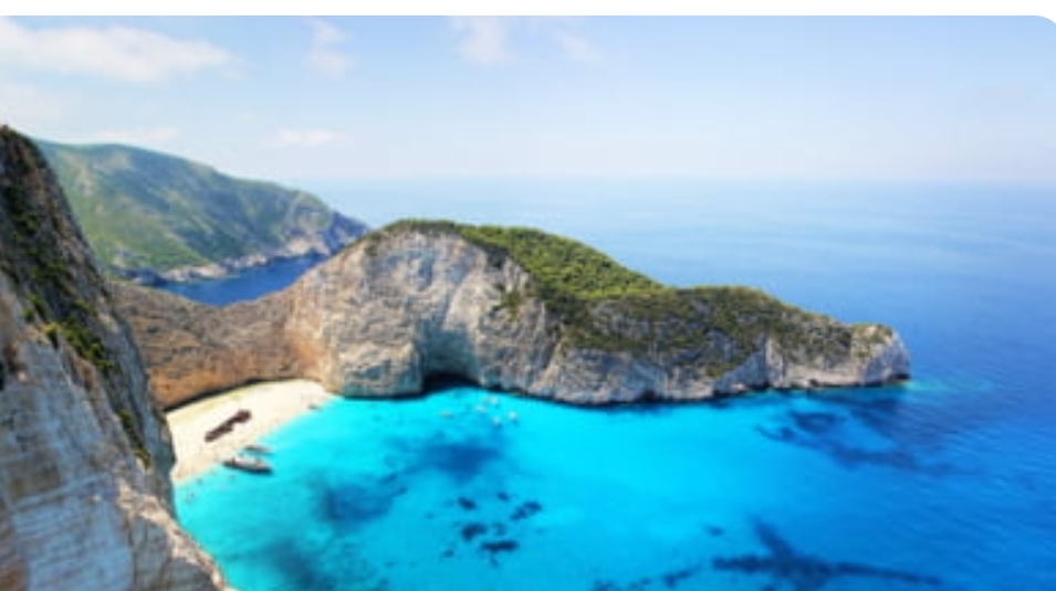 Destinații de vacanță preferate de români, pe lista ROȘIE. De azi este în vigoare lista actualizată a statelor cu risc epidemiologic ridicat