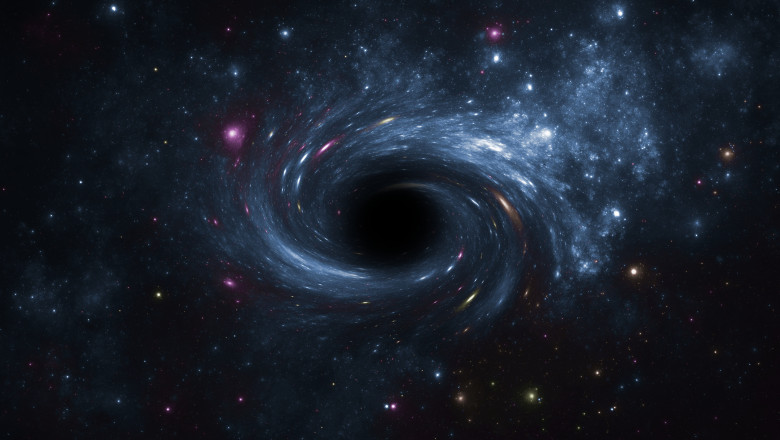 Fenomen rar. 3 găuri negre supermasive din 3 galaxii fuzionează într-un nucleu galactic