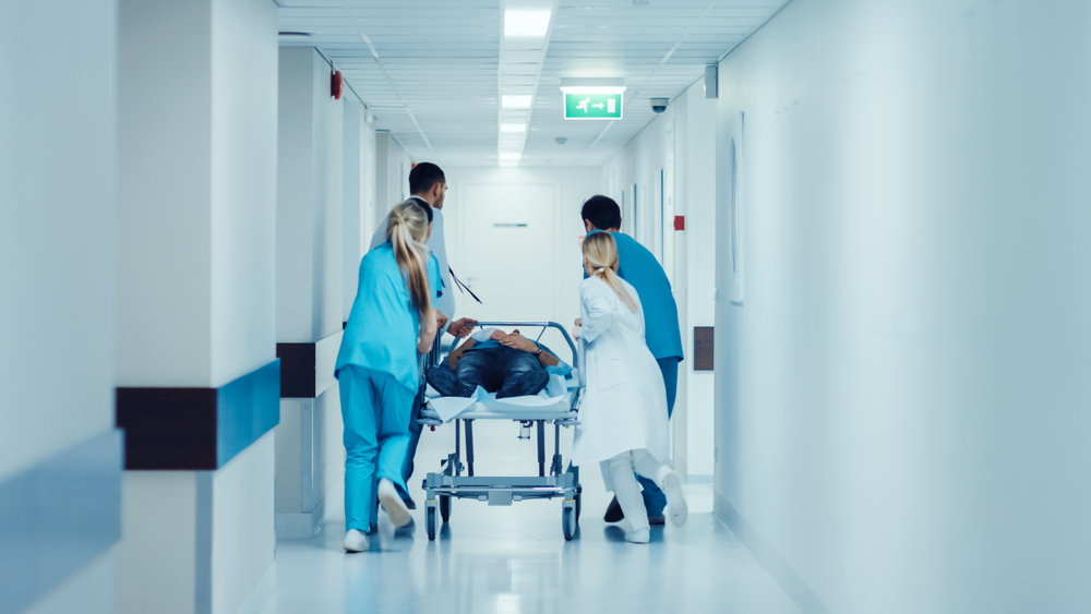 Spitalul Judeţean de Urgenţă Constanța angajează infirmiere, brancardieri și îngrijitoare. Vezi ce condiții se cer!