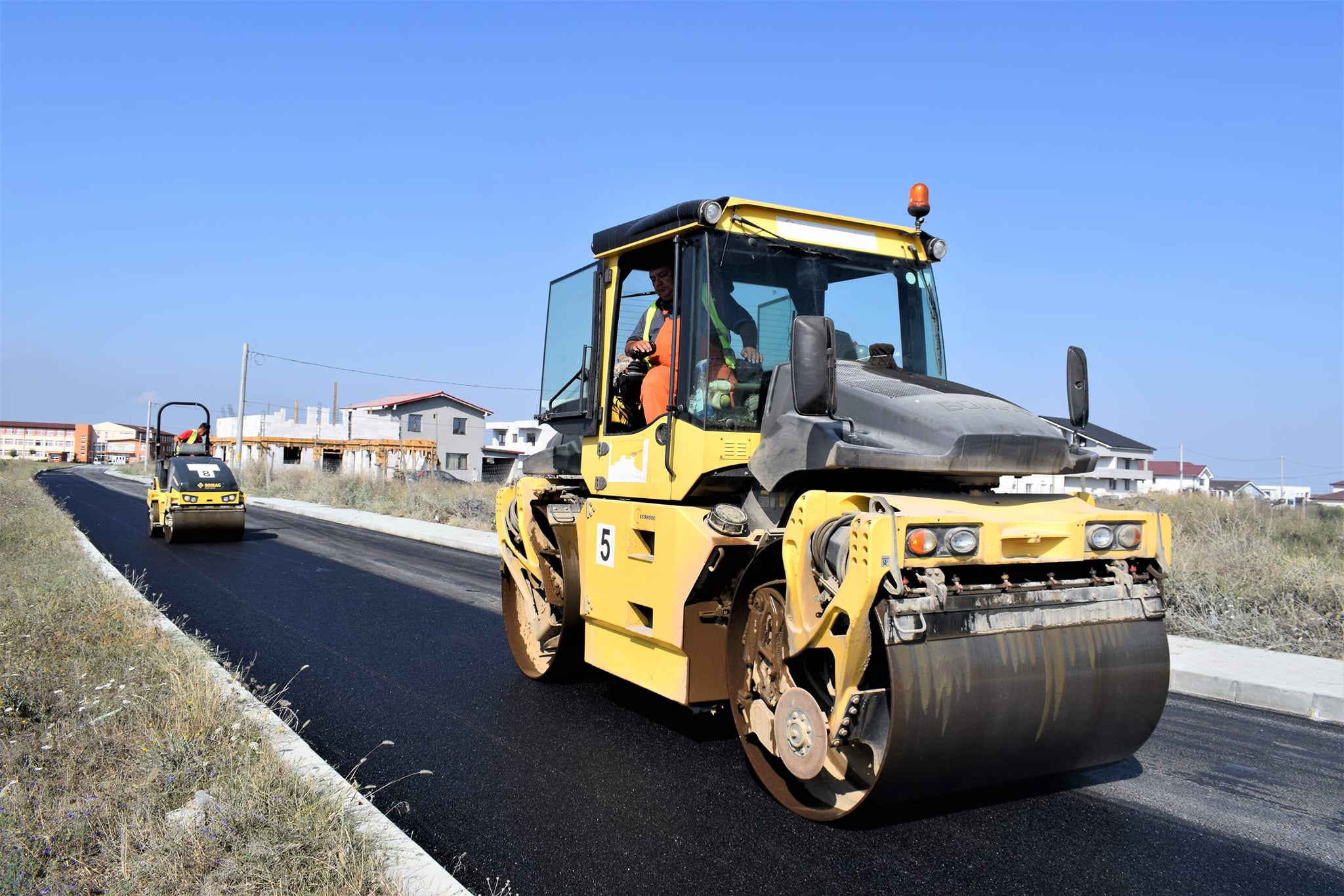 Toate străzile din Cumpăna, incluse în proiectul „Modernizare drumuri acces Campus Școlar – 8 km” au fost asfaltate