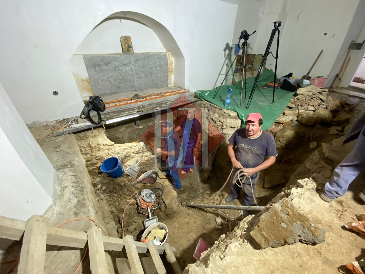 (Foto) Mormântul unui important domnitor la Moldovei, descoperit la o mănăstire din Iași