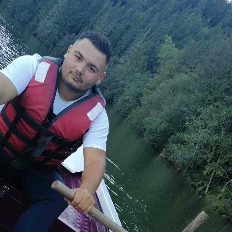 Șoferul de 23 de ani care a murit după ce a plonjat într-o prăpastie era din Mihail Kogălniceanu și tocmai ce își serbase, joi, ziua de naștere