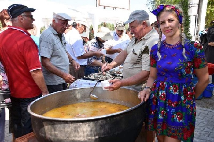Programul Sărbătorii borșului de pește din Delta Dunării de la Crișan