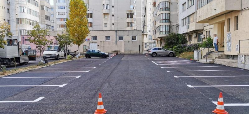S-au amenajat noi locuri de parcare în zona Stadionului din Constanța