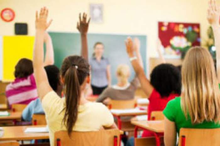Bursele de merit dublate, dar numai pentru elevii cu medii peste 9.50. Anunț al ministrului Educației