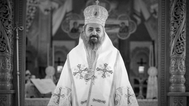 A murit Episcopul Devei şi Hunedoarei. Avea COVID-19 și nu era vaccinat