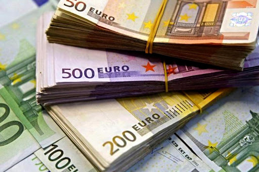 Bulgaria trece la euro în 2024