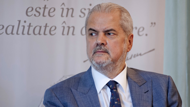 Adrian Năstase cere în instanță să fie reabilitat. Fostul premier ar putea reveni în politică