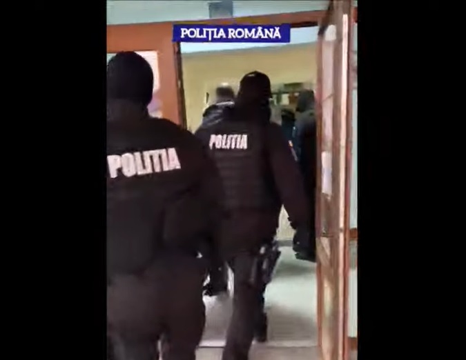 DETURNAREA LICITAȚIILOR PUBLICE, FALS și ÎNȘELĂCIUNE: Percheziții în Constanța la persoane bănuite de constituirea unui grup infracțional organizat