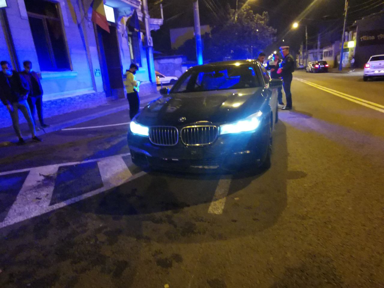 (GALERIE FOTO) Accident rutier cu PATRU AUTOTURISME implicate, pe un bulevard central al Constanței