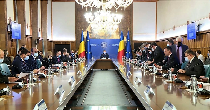 Măsuri de reorganizare a Guvernului și ministerelor. Ordonanță, adoptată în prima ședință a Cabinetului Ciucă
