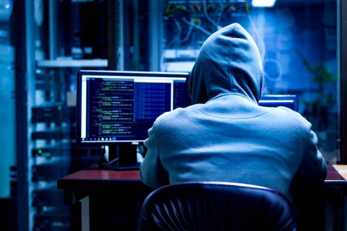 Serverele FBI au fost SPARTE de HACKERI. “Pompomourin” îşi asumă acţiunea