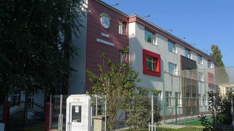 Liceul Teoretic Internațional de Informatică Constanța angajează secretară