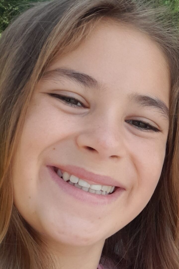 O minoră de 11 ani din Lumina, dată dispărută de familie