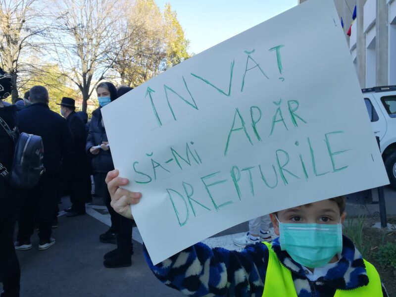 PROTEST la Primăria Constanța, după ce regulamentul din Zona Peninsulară RĂMÂNE în VIGOARE