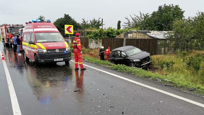 Accident cu două victime la ieșire din localitatea Stupina