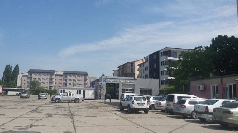 Un agent de securitate a fost lovit de o mașină în incinta RAR Constanța