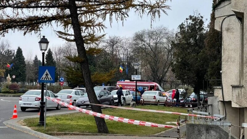 CAZ ȘOCANT: O femeie, găsită moartă pe terasa unui hotel