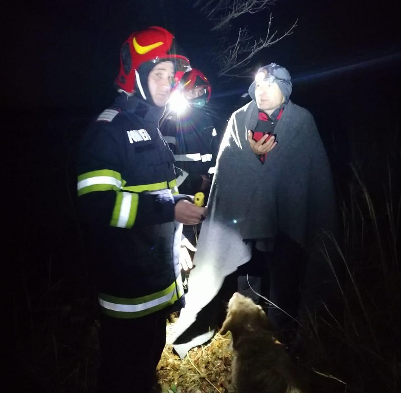 (Video) Operațiune amplă de recuperare a doi turiști rătăciți în Munții Măcinului