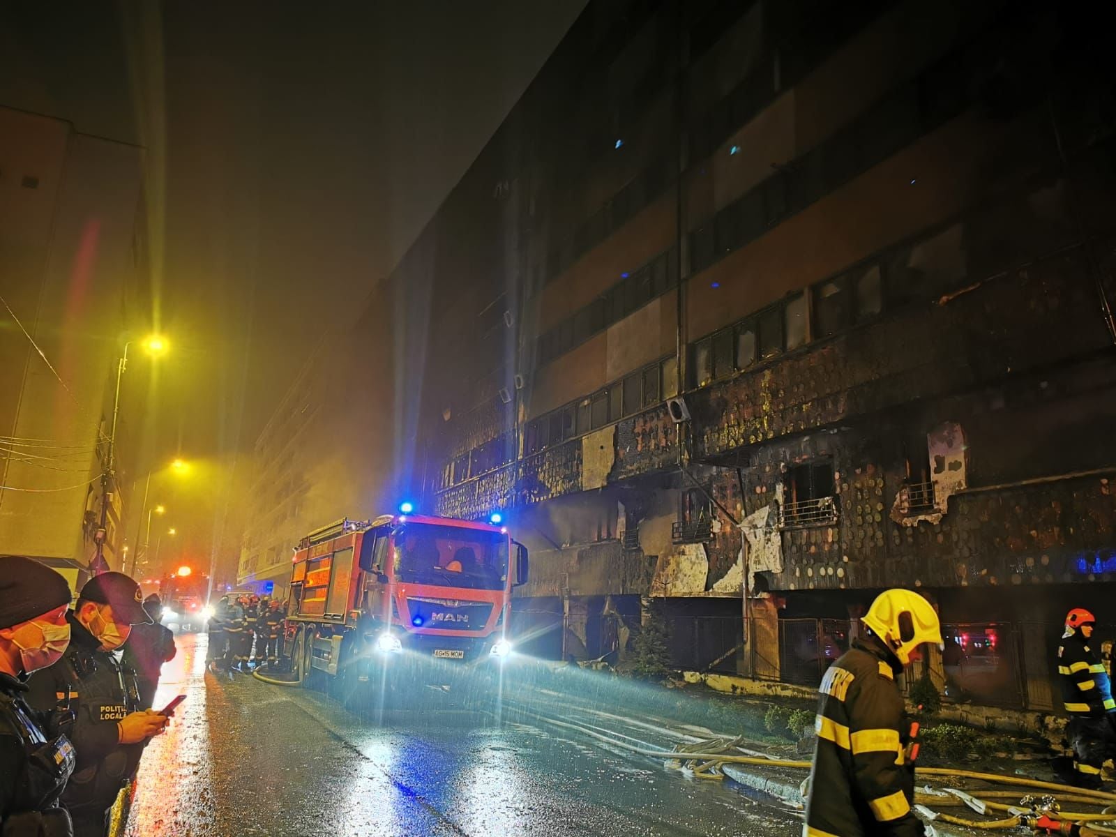 Ultimele date privind dezastrul lăsat în urmă după incendiul de la blocul din Km. 4-5