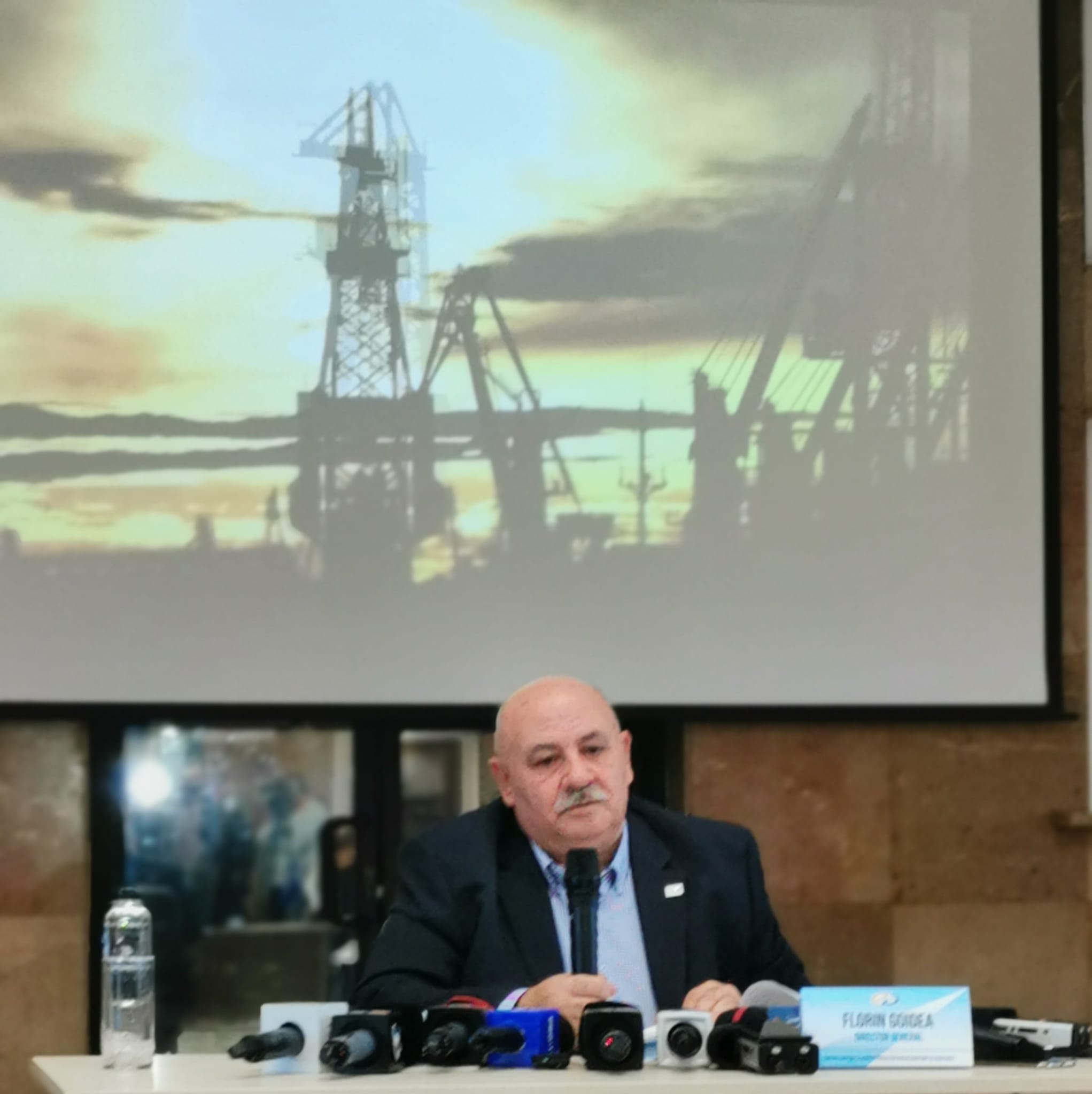 Traficul de mărfuri în porturile maritime a crescut cu peste 13% faţă de 2020. Se așteaptă la un RECORD până la sfârşitul anului