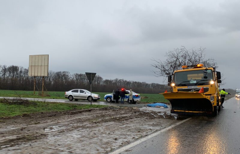 O persoană a MURIT după ce i s-a făcut rău într-un microbuz care circula pe ruta Constanța - Poarta Albă