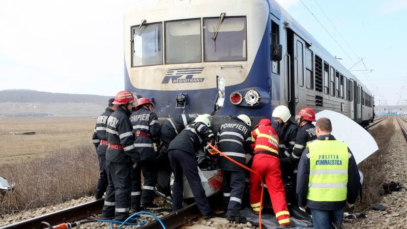 O persoană a fost lovită de tren între Neptun și Schitu