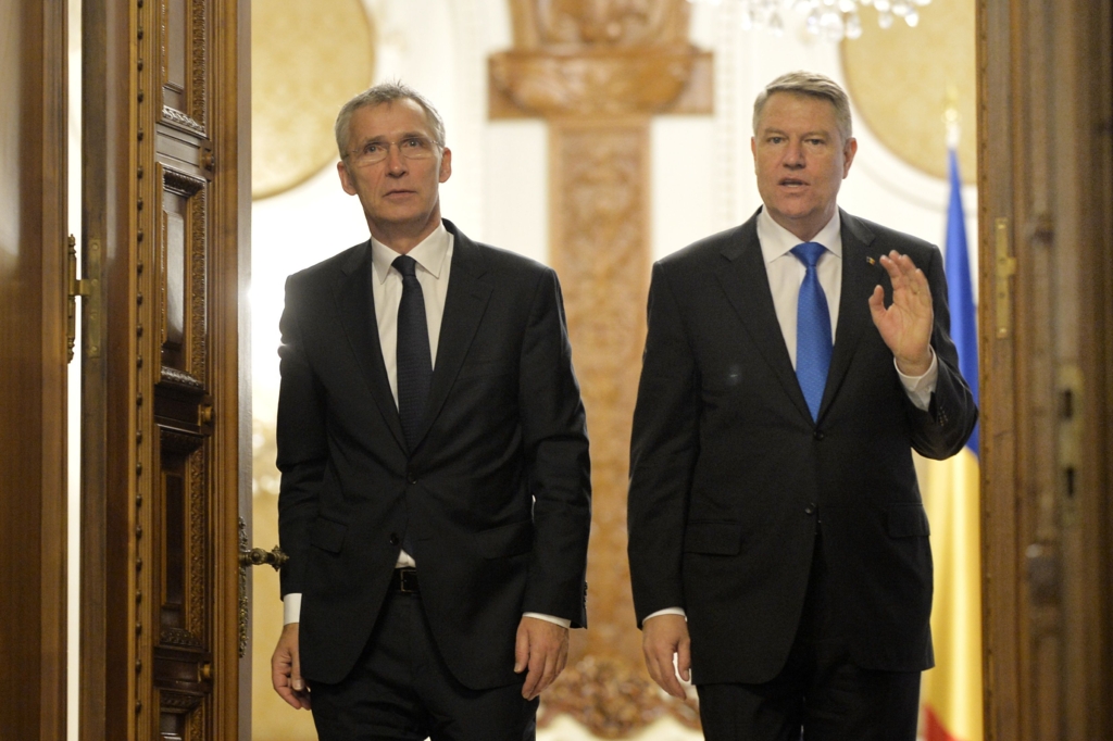 Șeful NATO vine în România, la Baza Aerienă Mihail Kogălniceanu, însoțit de președintele Klaus Iohannis