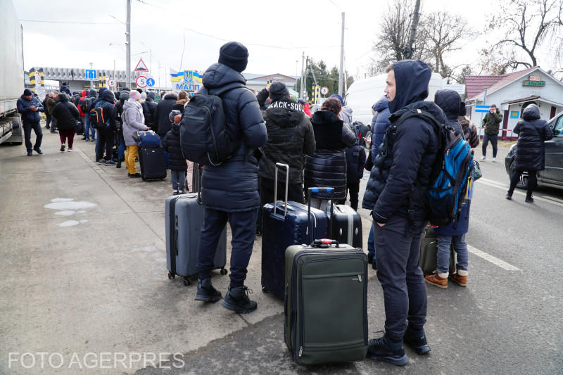 Apel disperat al profesorilor din Ucraina: Au cerut să fie cazaţi, împreună cu familiile lor, în Galaţi