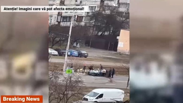 (VIDEO) Un tanc rusesc a trecut intenţionat peste o maşină în mers, în Kiev. Şoferul a fost scos în viaţă dintre fiarele maşinii