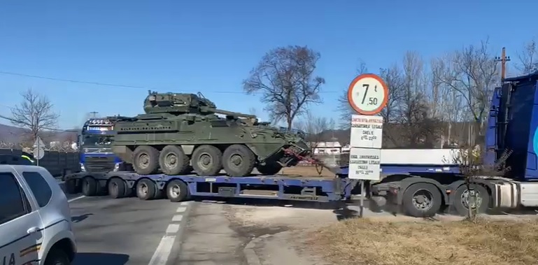 Noi imagini ale convoiului cu tehnică militară din SUA care ajunge la Mihail Kogălniceanu