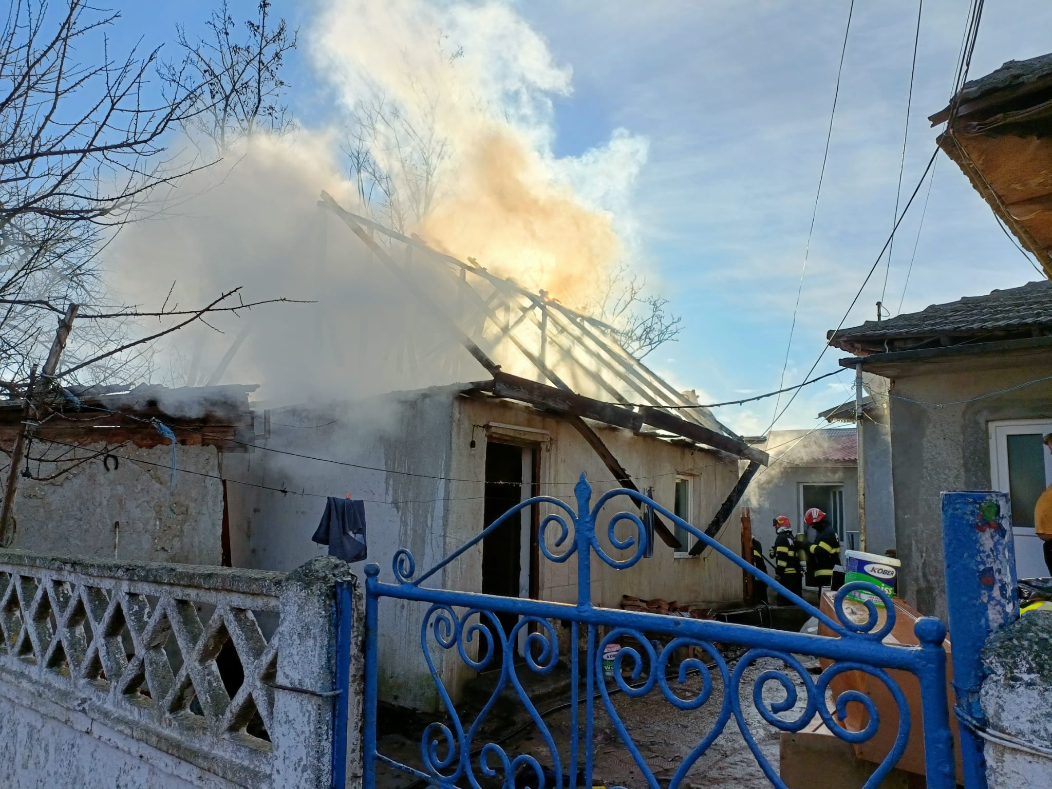Incendiu la o casă din Lumina