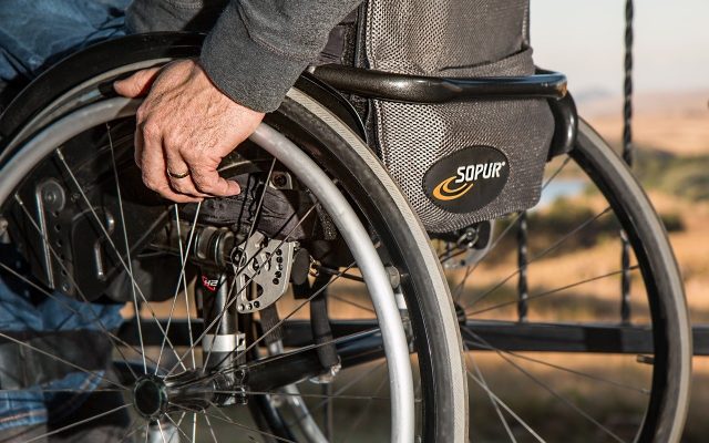OFICIAL: Încadrarea în grad de handicap, modificată. Cei care au suferit o amputație NU vor mai fi chemați periodic la comisii