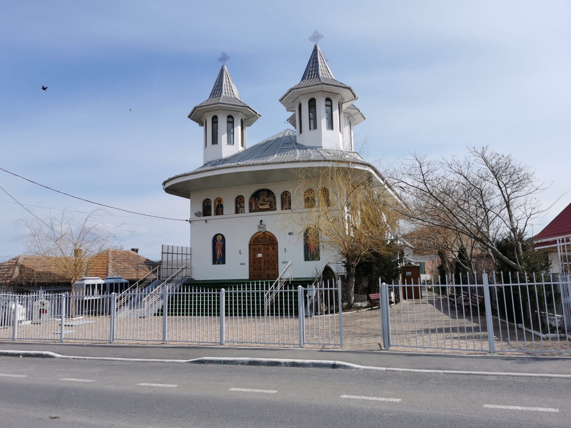Parohia Palazu Mare II intră în legalitate. A primit autorizația pentru lucrările deja începute