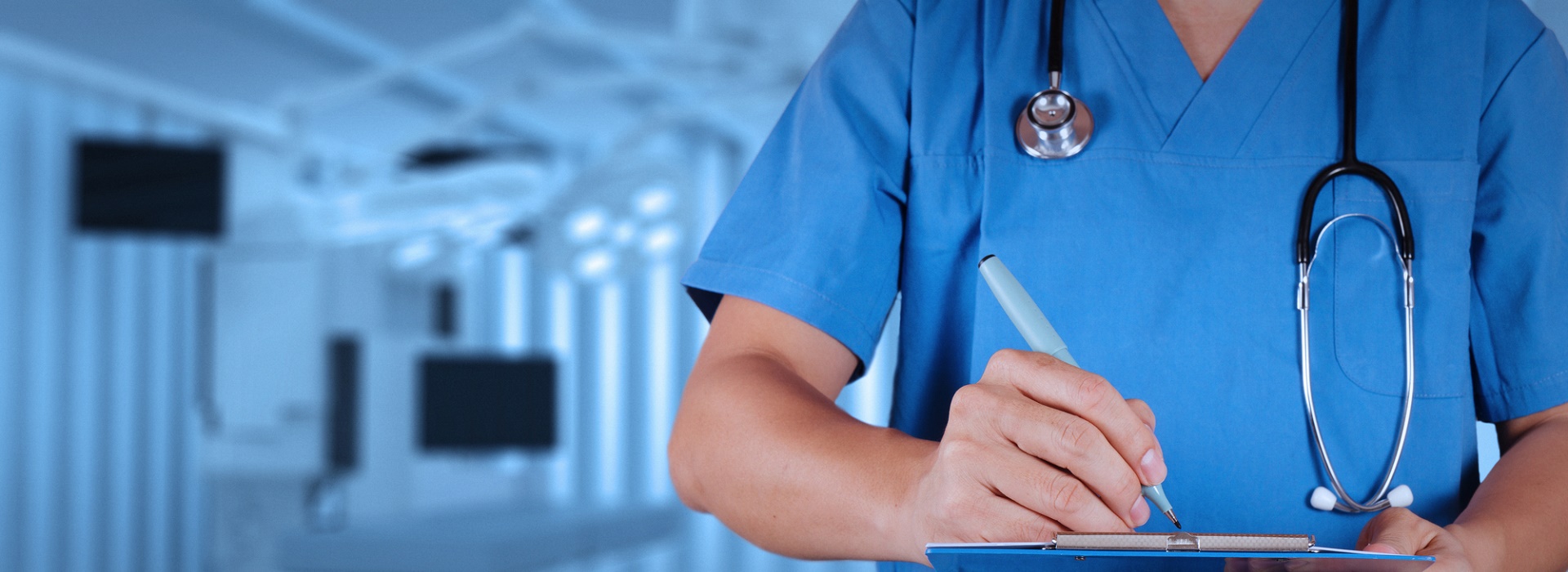 Medicii ucrainieni care ajung în România ar putea profesa în sistemul medical. Ce spune ministrul Sănătății, Alexandru Rafila