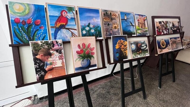 Expoziție de pictură a tinerilor artiști ucraineni, la Medgidia