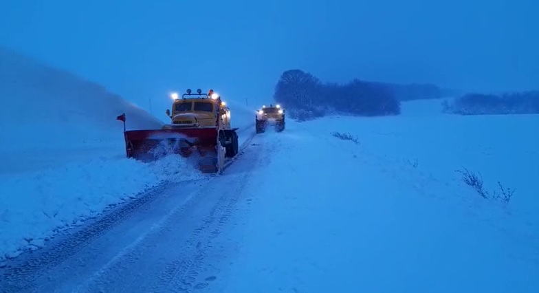 (Video) Lista drumurilor ÎNCHISE din județul Constanța în dimineața zilei de 1 martie. Se circulă în condiții grele de iarnă