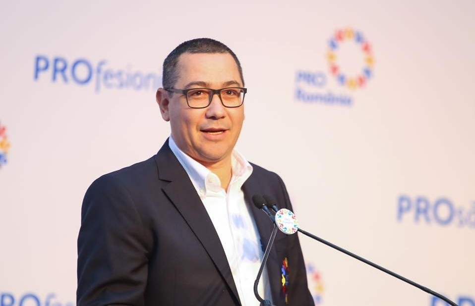 Victor Ponta îl atacă dur pe Băsescu: ”Acum critică Uniunea Europeană după ce a prigonit toți oamenii de afaceri români că să facă loc multinaționalelor”
