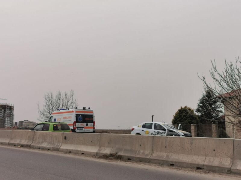 Accident rutier între Ovidiu și Palazu. Trei mașini, implicate